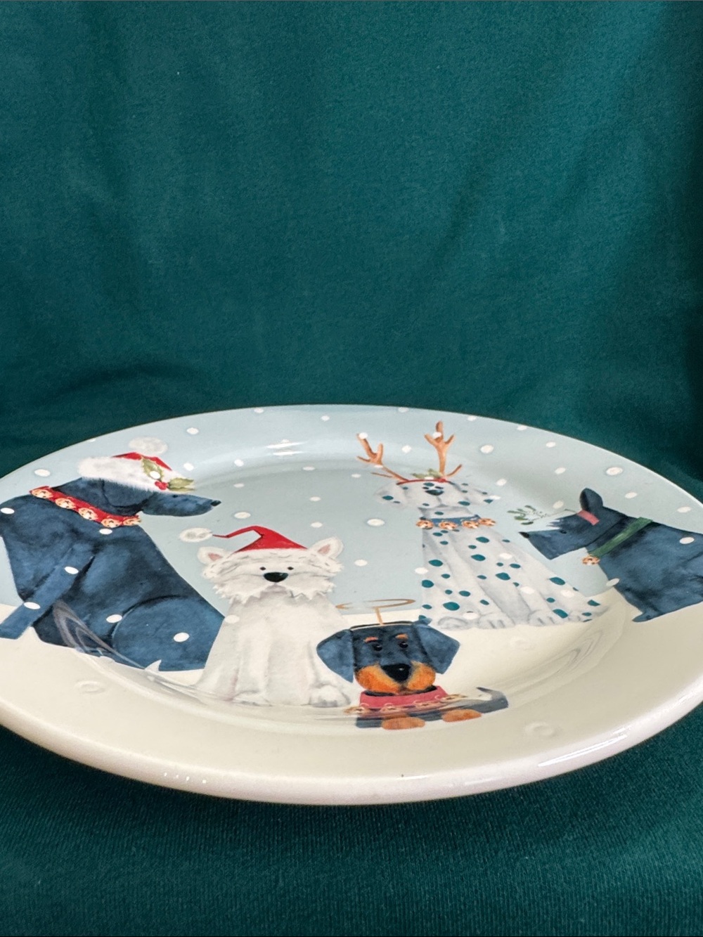 Pier 1 Imports Holiday Pups/Christmas Dogs 8.75" Salad/Desert Plate - Picture 3 of 8